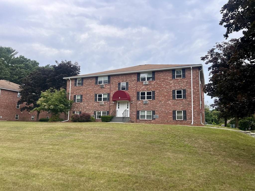 9 Cross St - Photo 1
