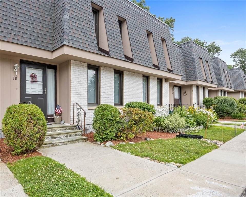 18 Grove Sq - Photo 1