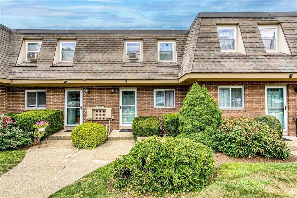 17 Walcott Valley Dr - Photo 1