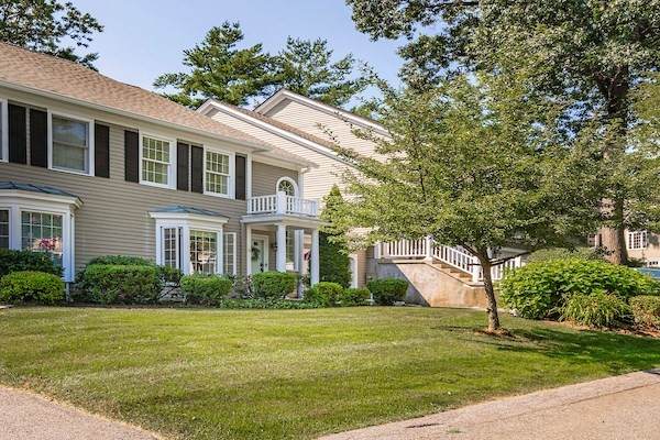 18 Shady Brook - Photo 1