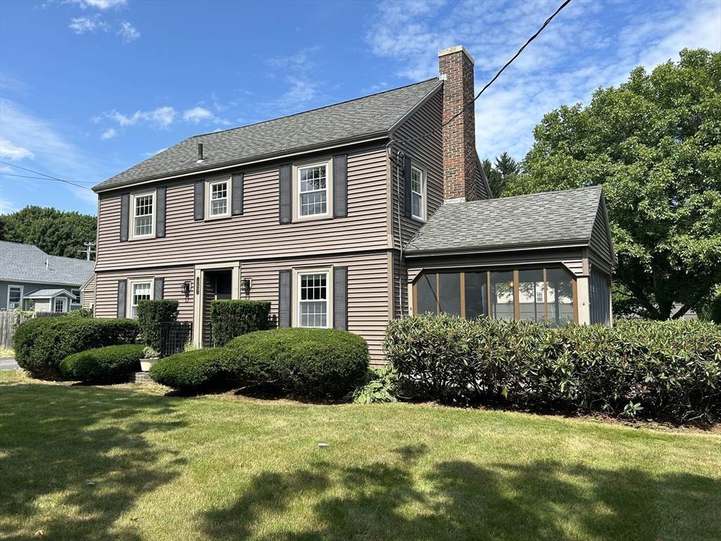 133 Maple Ave - Photo 1