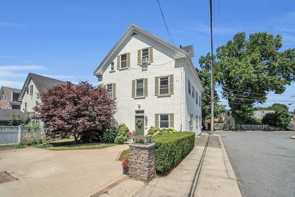 37 Aborn St - Photo 1
