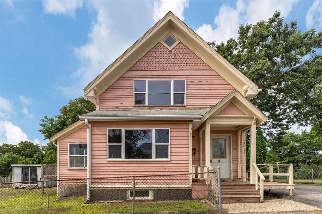 18 Harold Ave - Photo 1