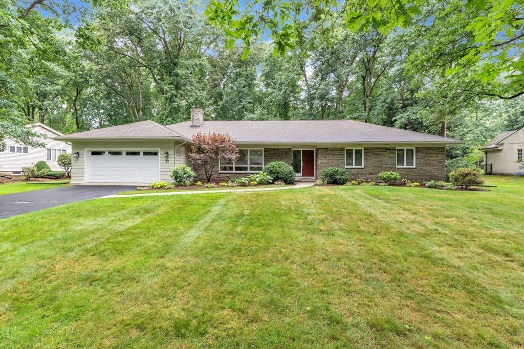 77 Magnolia Cir - Photo 1