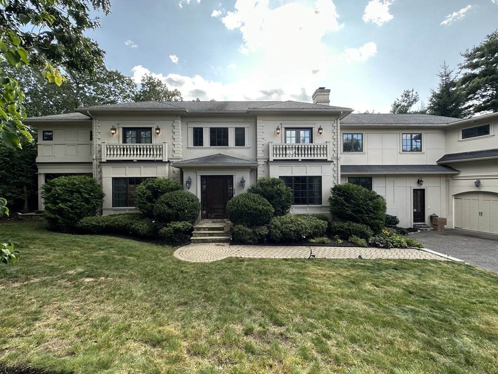 458 Heath St - Photo 1