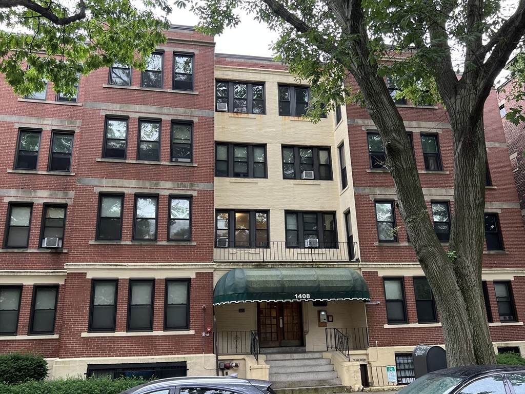 1408 Commonwealth Ave - Photo 1