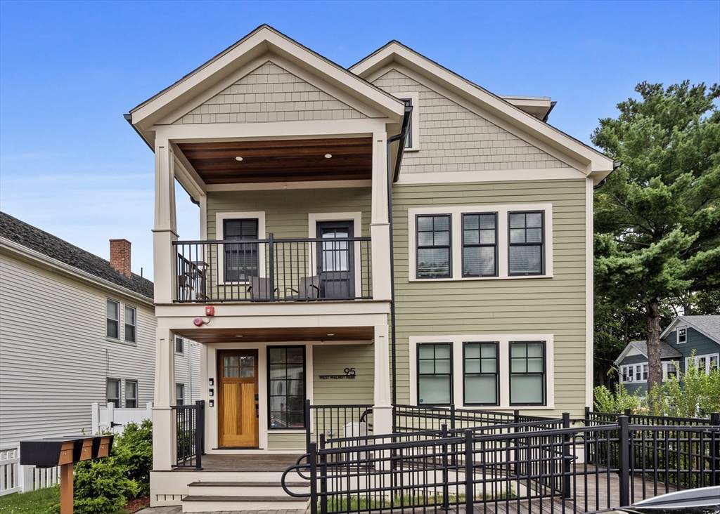 95 West Walnut Park - Photo 1