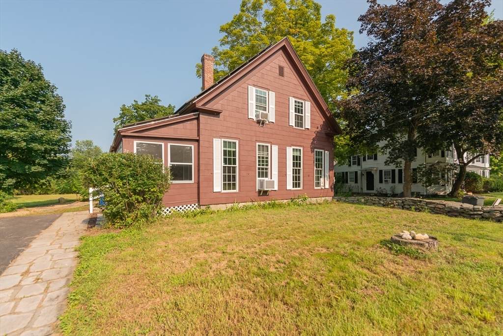 29 W Elm St - Photo 1