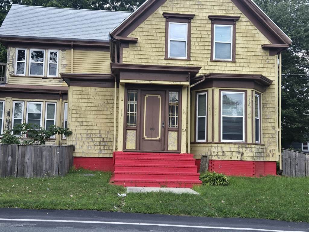 229 West Chestnut St - Photo 1