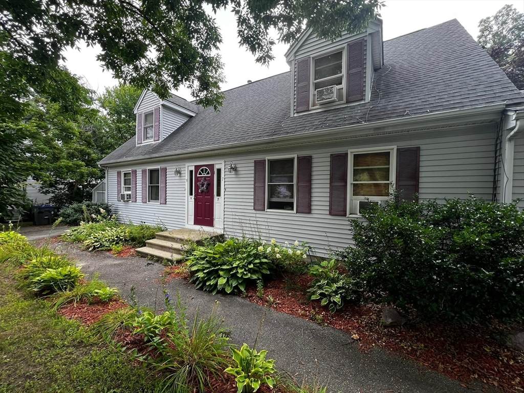 7 Gervais Way - Photo 1