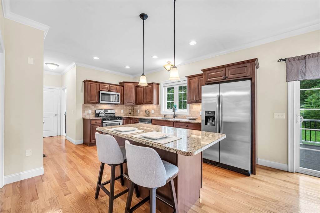 44 Shaw St - Photo 1