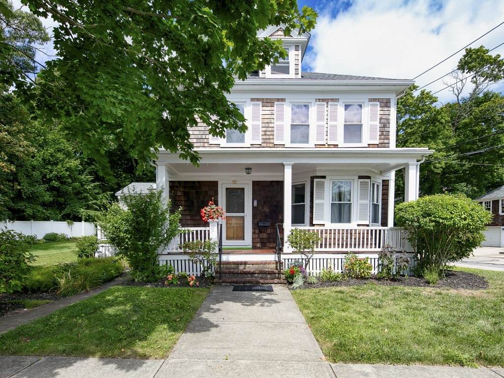 35 Davis St - Photo 1