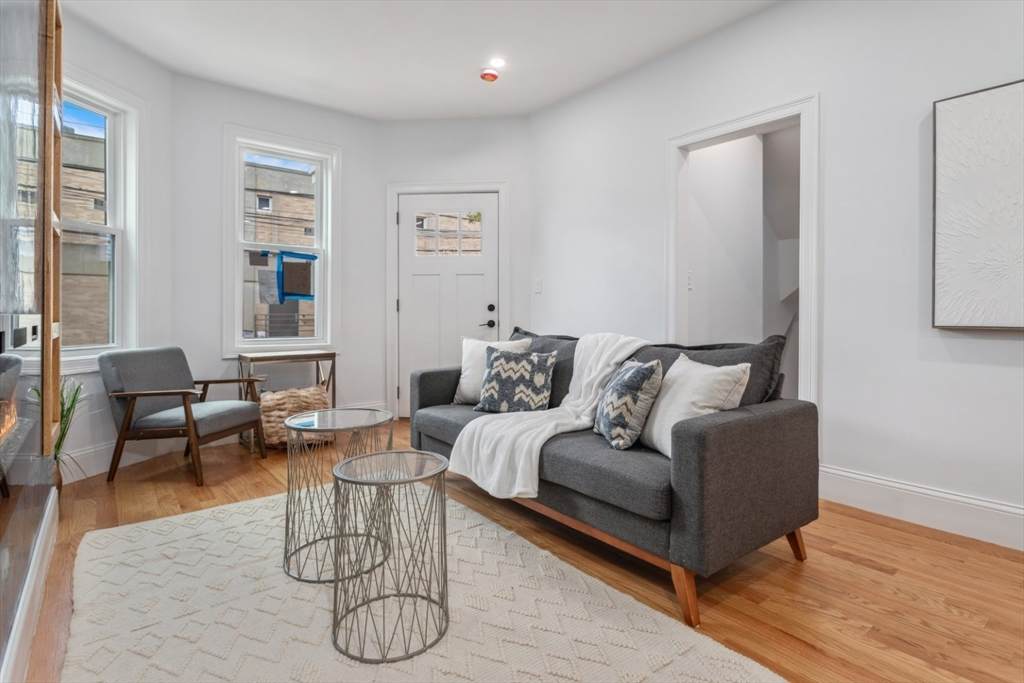 17 Crocker St - Photo 1
