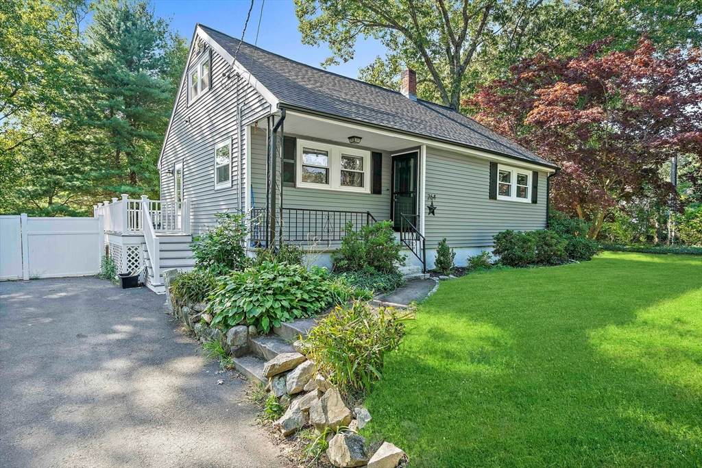 264 Turnpike St - Photo 1