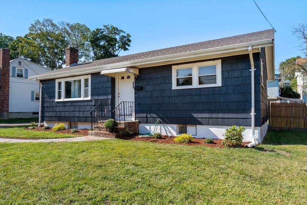 147 Florence St - Photo 1