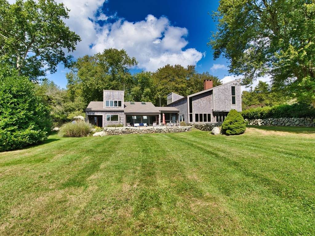 5 Fairview Ave - Photo 1