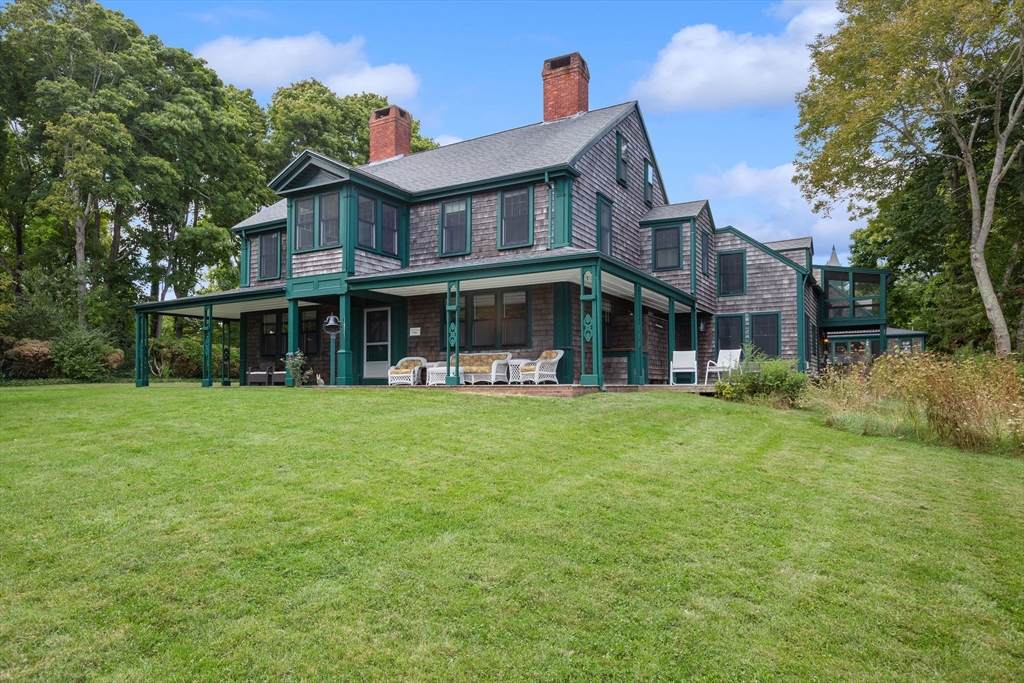 49 Putnam Ave - Photo 1