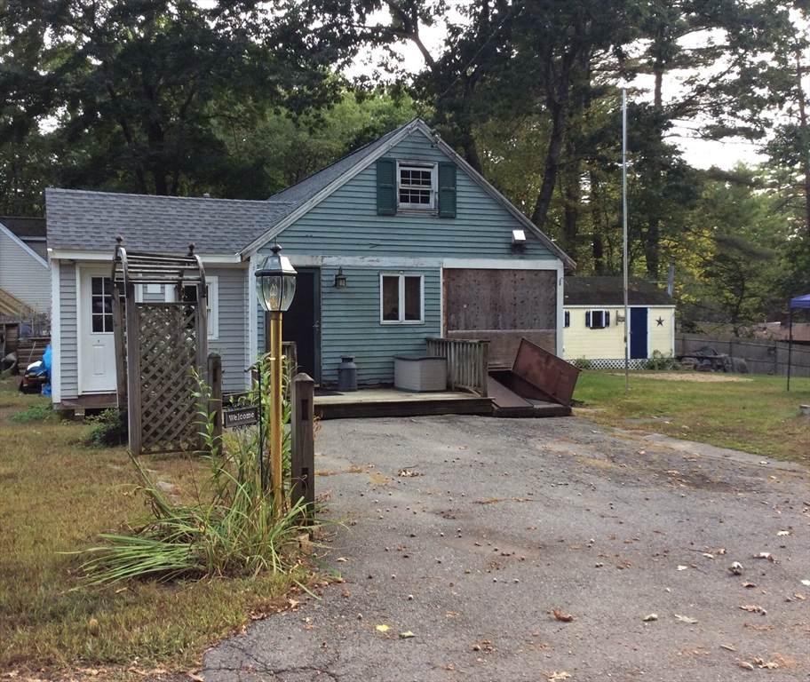 18 Fuller Ave - Photo 1
