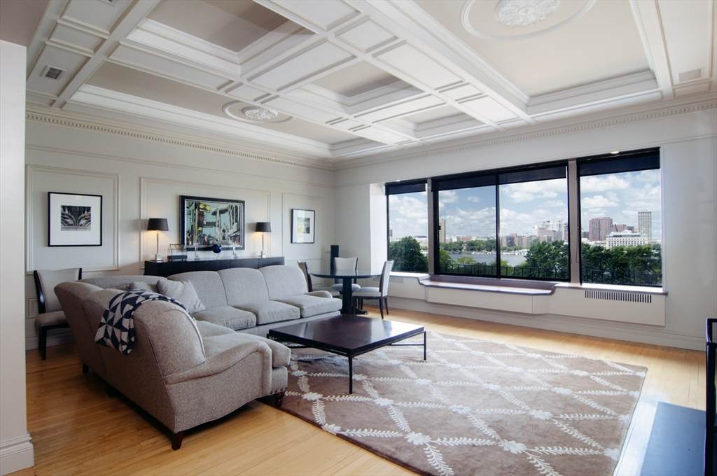 232 Beacon Street - Photo 1