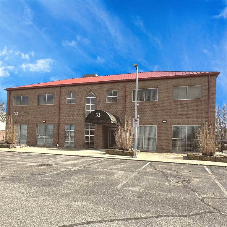 33 Bassett Ln - Photo 1