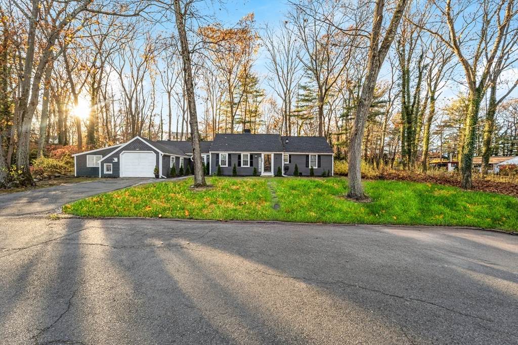 165 Colonel Hunt Dr - Photo 1