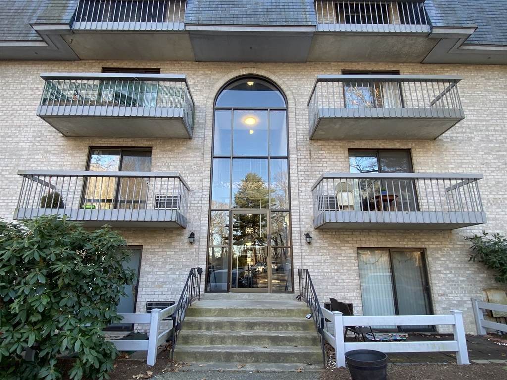 85 Commons Dr. - Photo 1