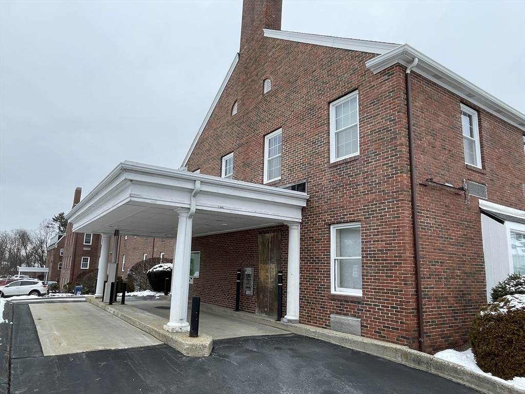 451 Andover - Photo 1