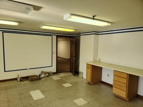 https://bt-photos.global.ssl.fastly.net/mlspin/orig_boomver_1_73316459_2.jpg