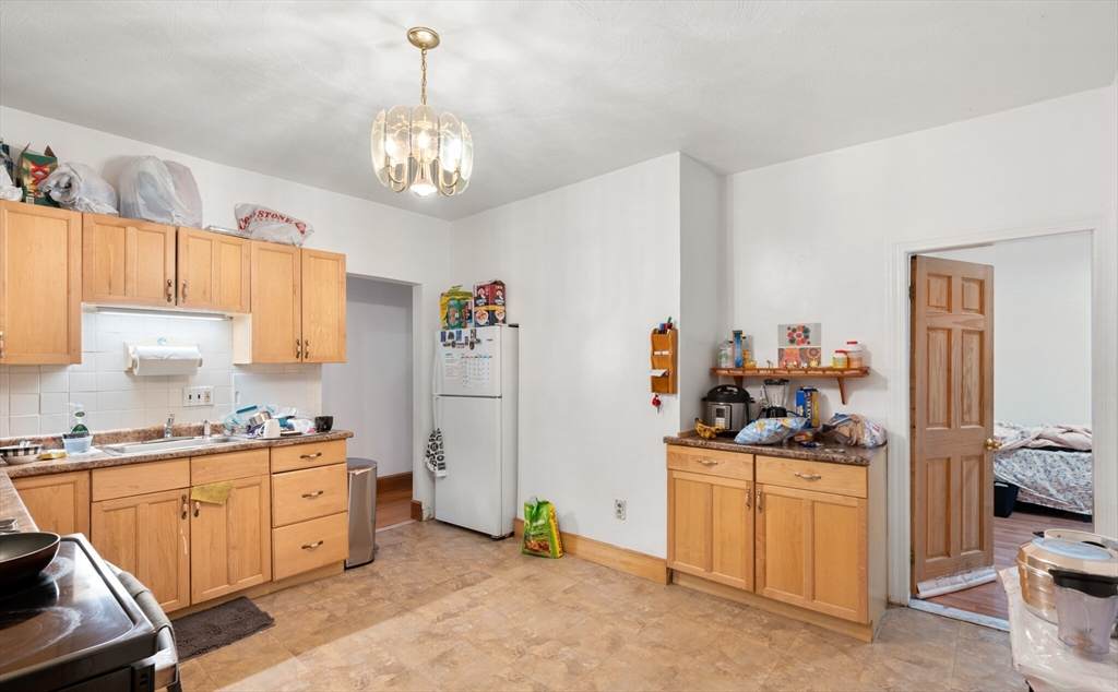 78 Hillside Street - Photo 1