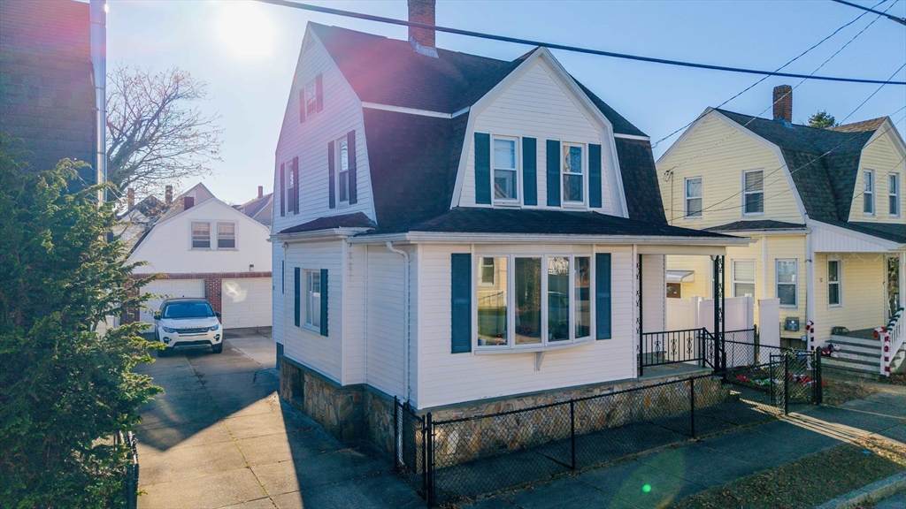 28 Weaver St - Photo 1