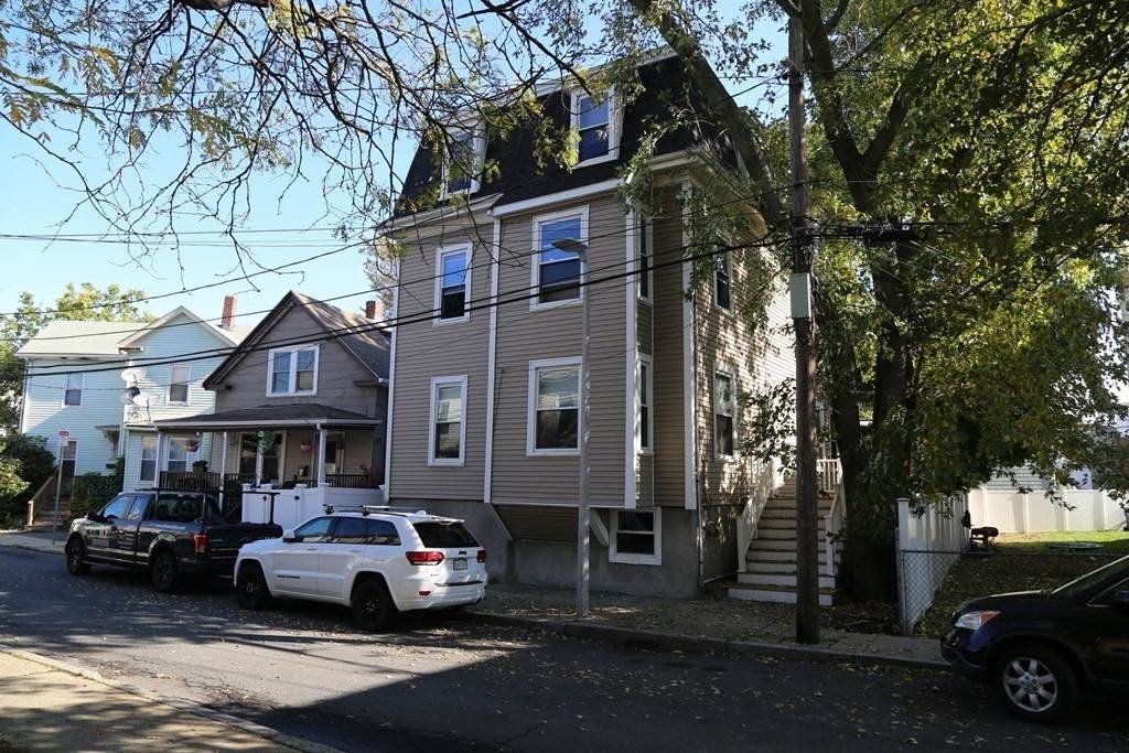 12 Lorenzo St - Photo 1