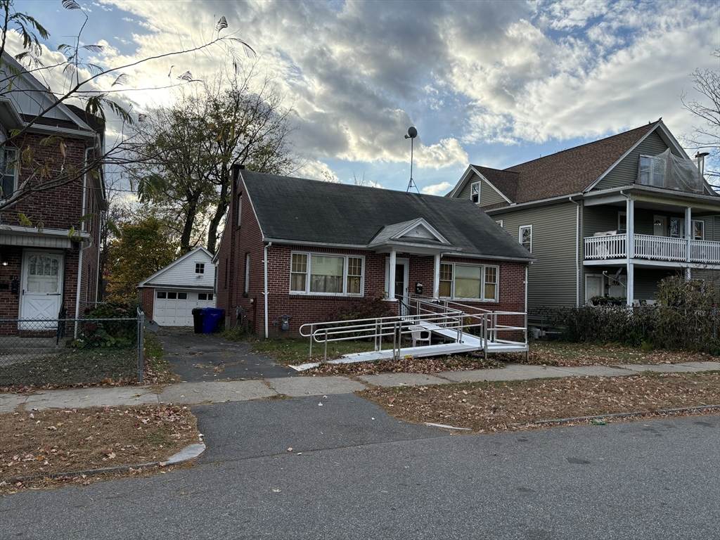 46 Knollwood St - Photo 1