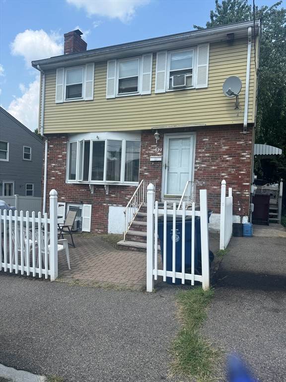 521 Proctor Ave - Photo 1