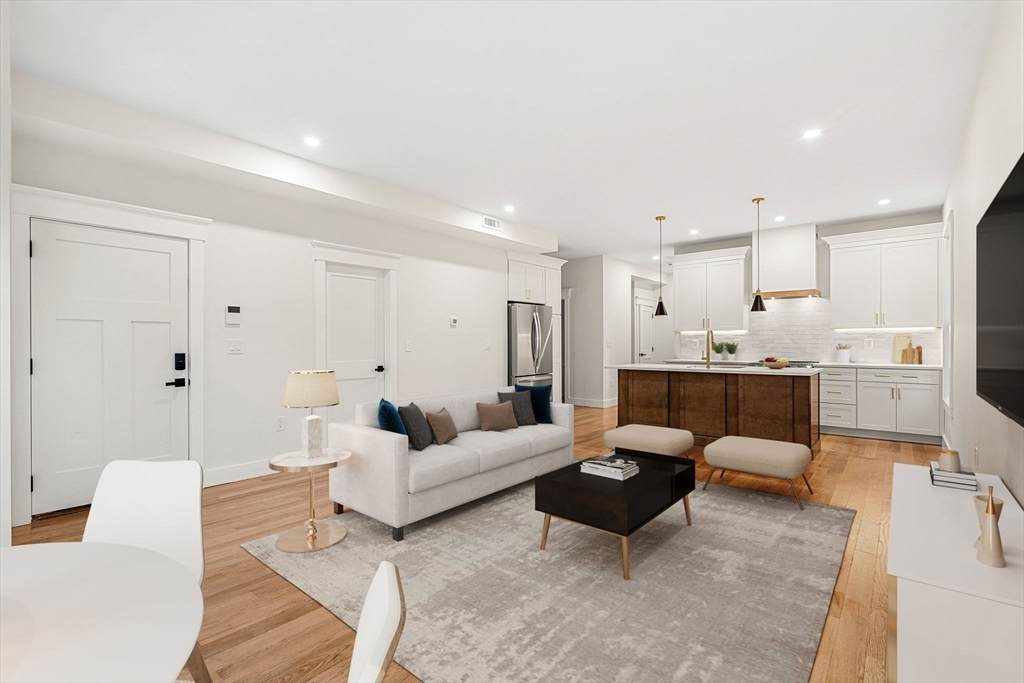 22 Gaylord - Photo 1