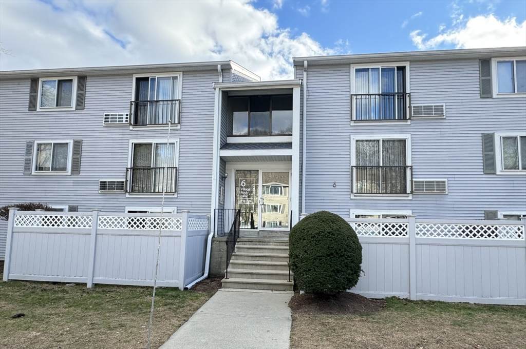 6 Village Rock Lane - Photo 1