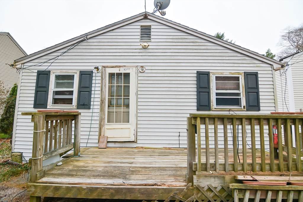 12 Sylvan Rd - Photo 1