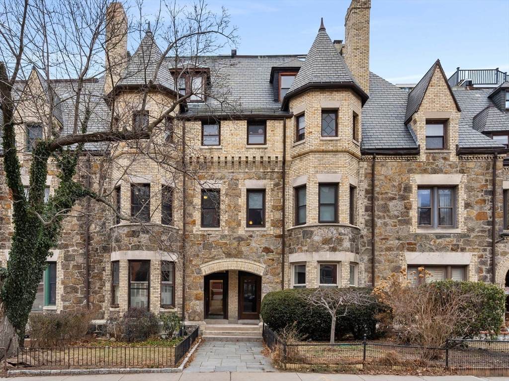 19 Garrison Rd - Photo 1