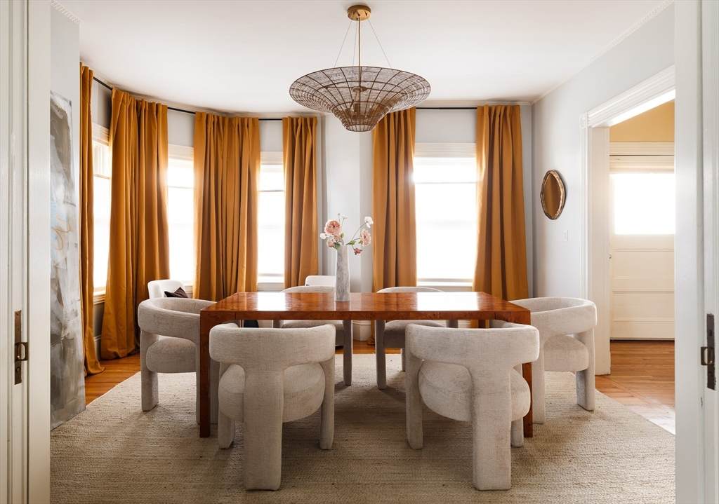 97 Galen St - Photo 1