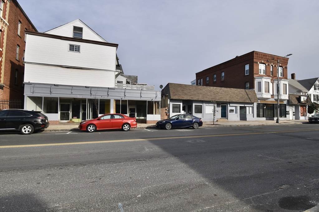 166-174 Main St - Photo 1