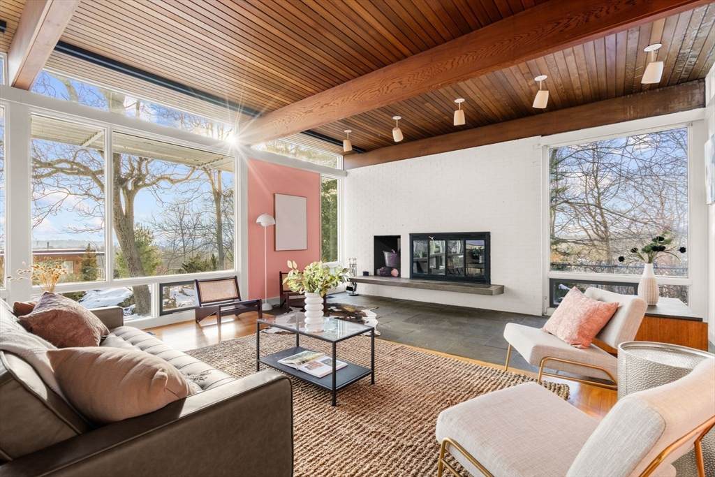 19 Orlando Ave - Photo 1