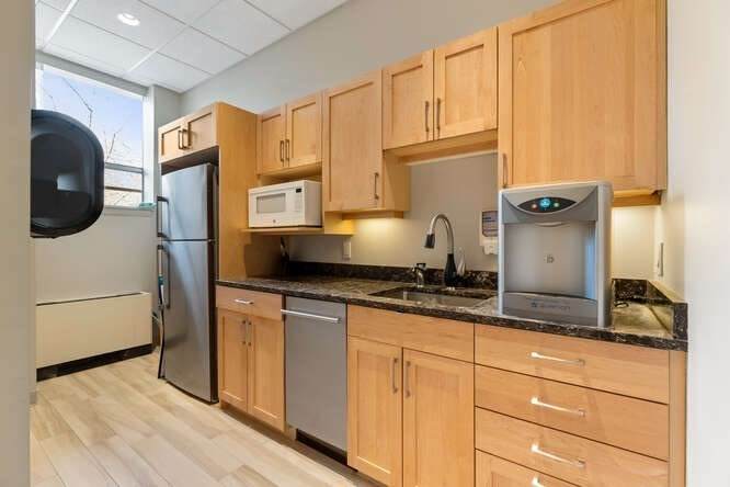 2 Hawthorne - Photo 1