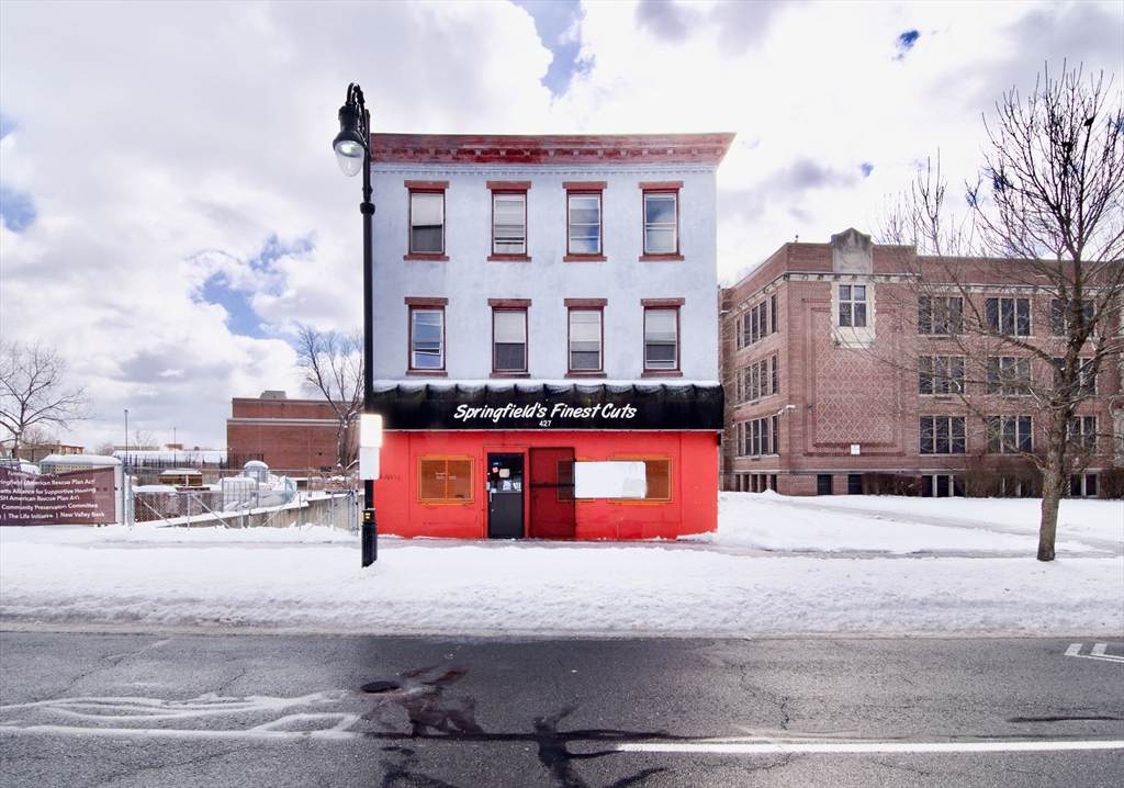 423-427 State St - Photo 1