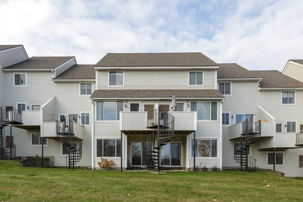 100 Merrimack Ave - Photo 1