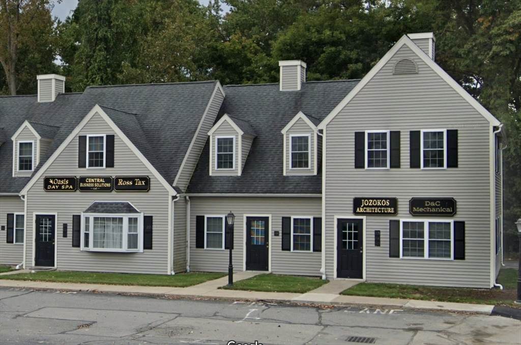 1147 Main St - Photo 1