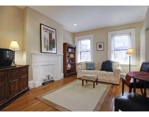 54 E Springfield Street - Photo 1