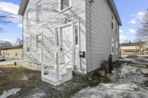 17 Chamberlain Avenue - Photo 1