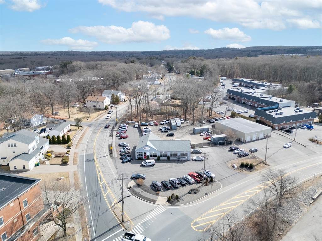 900 Pleasant Street - Photo 1