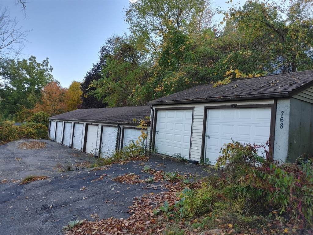 768 Ashland Rd - Photo 1