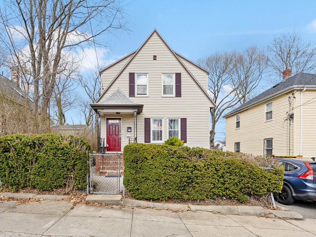 149 Hollingsworth St - Photo 1