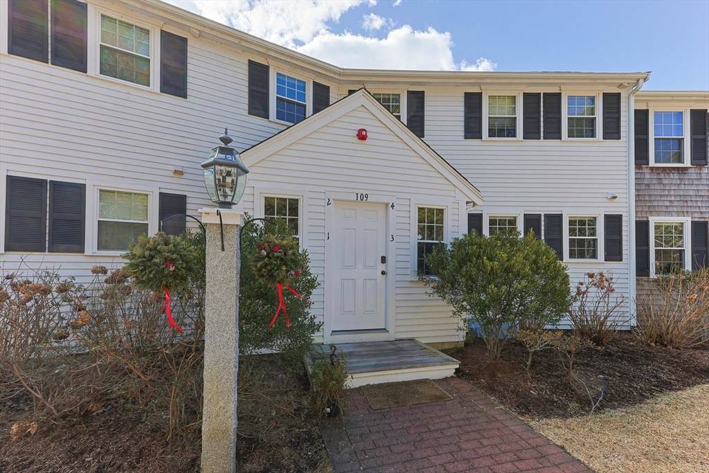 109 Misty Meadow Lane - Photo 1